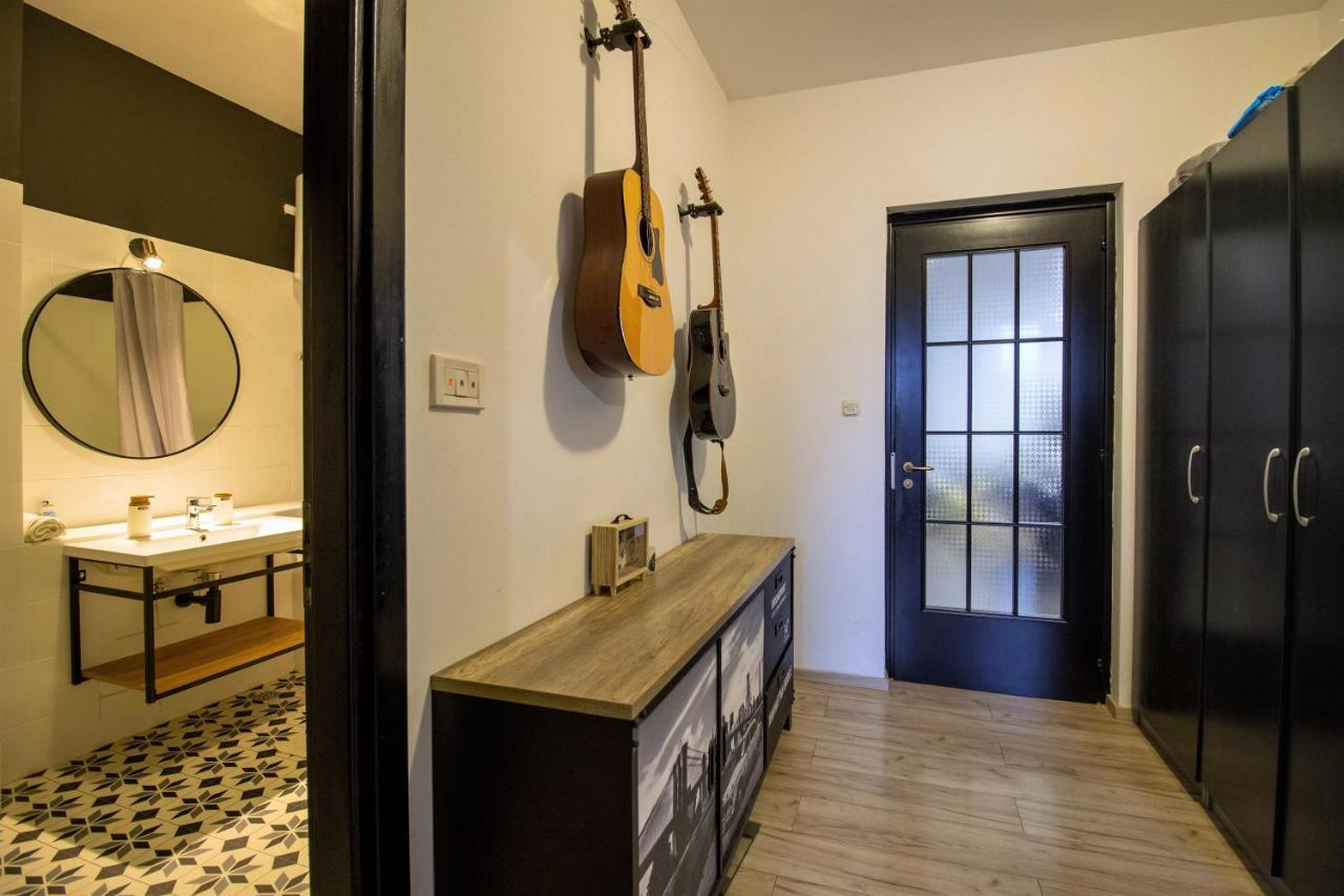 Modern Oasis Apartment Split Private Parking Экстерьер фото